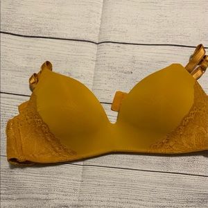 NWOT Auden Wireless Bra